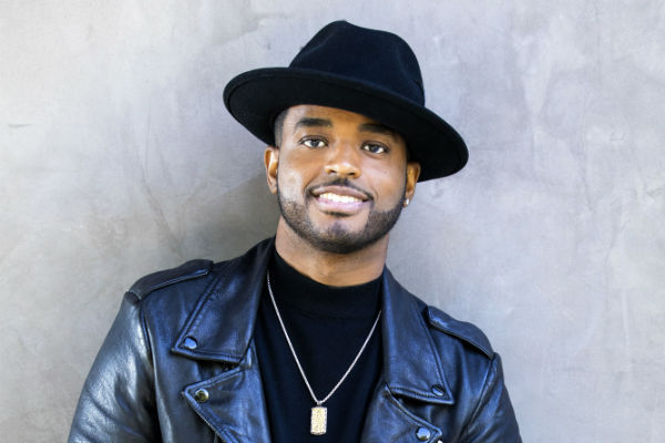 Harlem Fave Larenz Tate Talks 'Love Jones,' On TV One's UNCENSORED