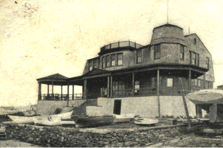 The Legendary Harlem Yacht Club Harlem, New York 1883 –