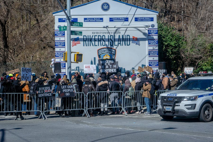 Mayor Mamdani Shuts Down Historic Rikers Jail, Marking Major Step Toward Closing Infamous Prison Complex