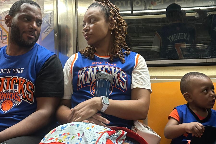 Two Million Strong! Knicks Fans Flood NYC Streets, Climb Buildings And Turn Manhattan Into One Giant Orange-And-Blue Party