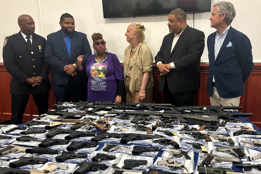 Manhattan District Attorney Gun Buyback From Harlem To Hollis