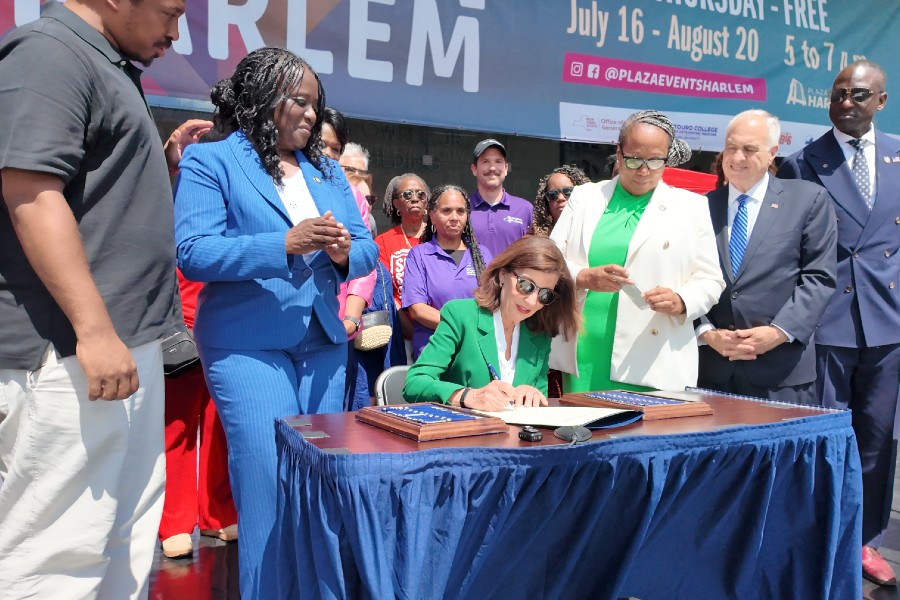 Senator Cordell Cleare And Others Welcome More Than 1,200 Seniors To 5th Annual National Senior Day In Harlem